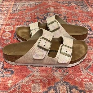 Birkenstock Arizona snake cream 9 medium